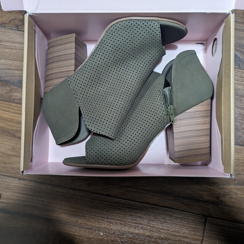 Charlotte Russe Women's Olive Green Bootie with Chunky Heel